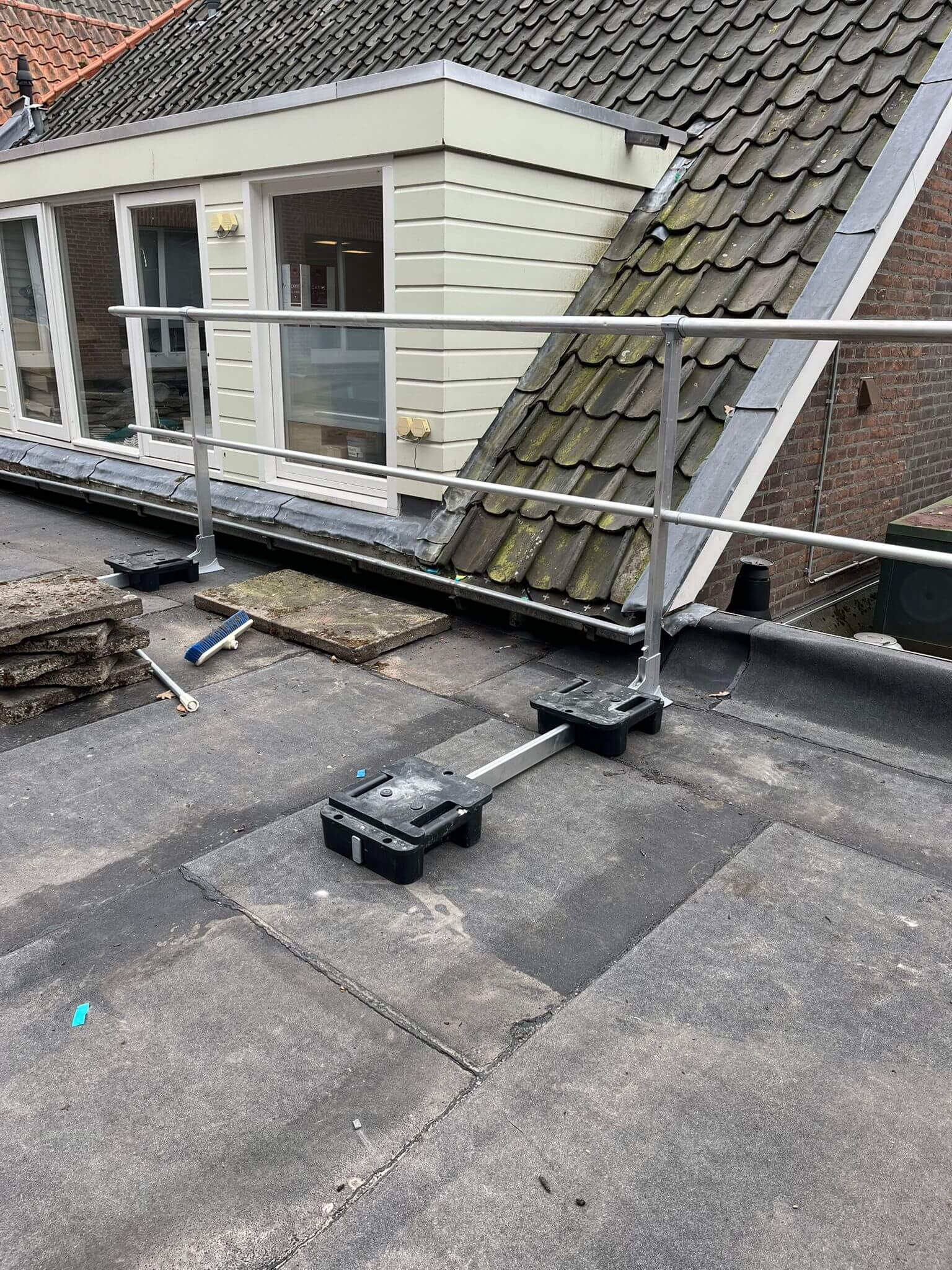 WhatsApp Image 2025-12-04 at 13.35.01 (2)