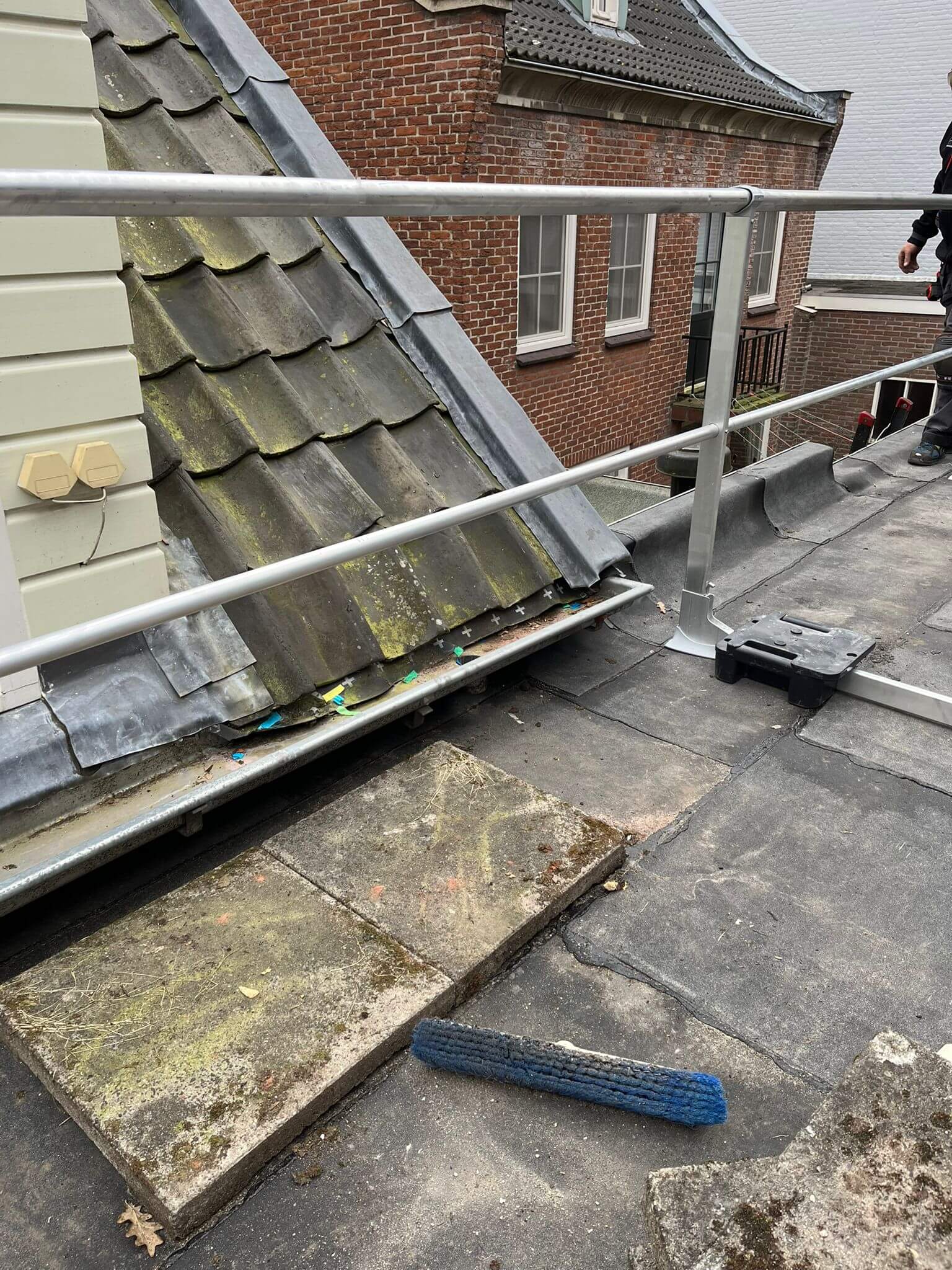 WhatsApp Image 2025-12-04 at 13.35.01 (4)